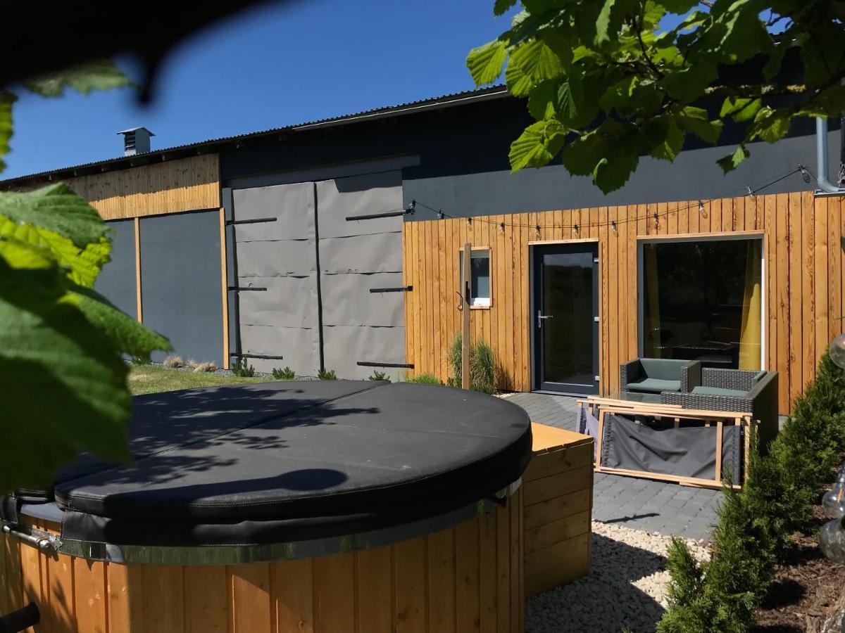 Stodola Apartamento Postomino Exterior foto